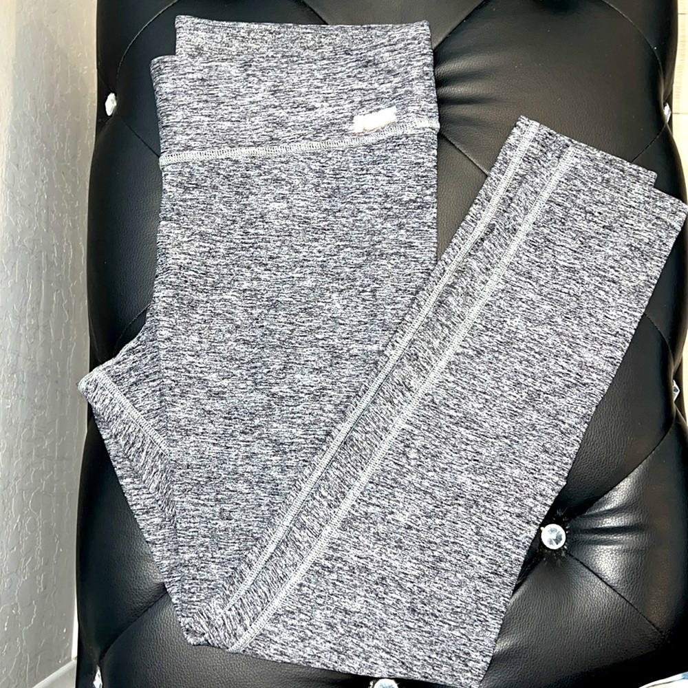 PINK Yoga Leggings. Full length.